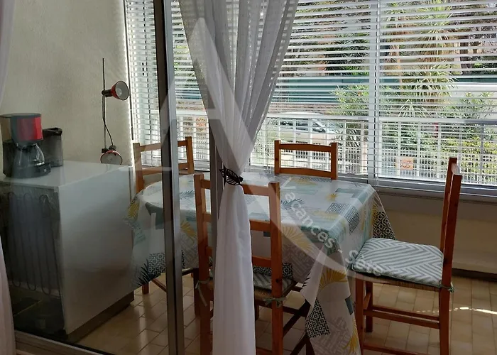 דירה T2 Quartier Quilles Renove Avec Gout Wifi 4 Personnes Sète