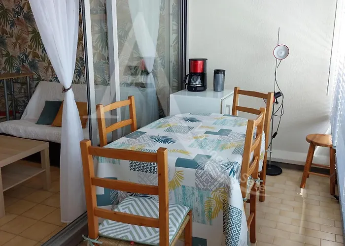 דירה T2 Quartier Quilles Renove Avec Gout Wifi 4 Personnes *